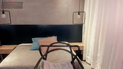 velvettease_ online show from 7, 10, 2025