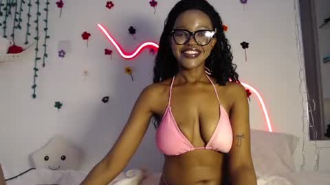 COCO XOXO online show from 11, 9, 2025