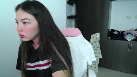 Snapshot of venelope1 chatting on 14, 5, 2026 Venelope 3 online show from 14, 5, 2026