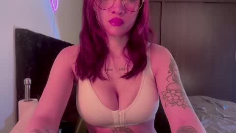 Lanna   online show from 4, 11, 2025