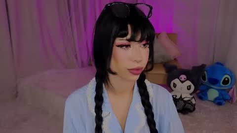 Snapshot of venomeowww_ chatting on 5, 7, 2026 Vivian online show from 5, 7, 2026