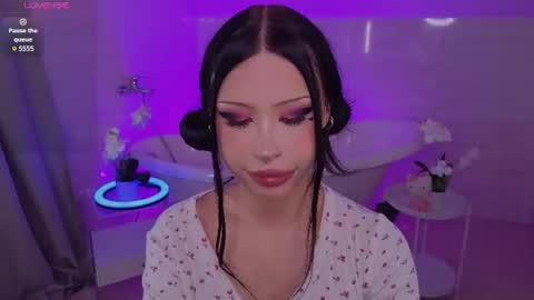 Snapshot of venomeowww_ chatting on 30, 7, 2026 Vivian online show from 30, 7, 2026