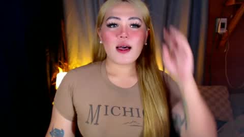 Snapshot of venus_colly chatting on 27, 6, 2026 I am Colly Your mystery girl online show from 27, 6, 2026