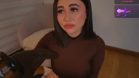 Snapshot of venus_leroy chatting on 20, 9, 2025 Venus online show from 20, 9, 2025