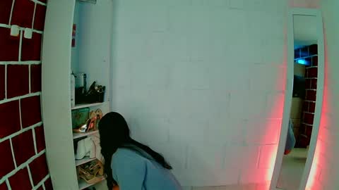 Snapshot of venus_megan chatting on 6, 1, 2025 emily independent account MY conextion 1100 GTM to 17hr GTM online show from 6, 1, 2025