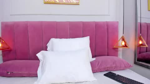 Venus online show from 10, 10, 2025