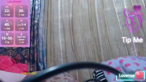 Snapshot of venuslovelatina chatting on 8, 7, 2026 venuslovelatina online show from 8, 7, 2026