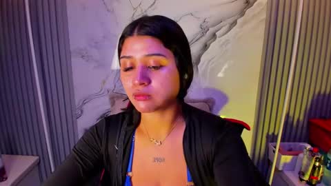 Snapshot of venusowen_ chatting on 4, 5, 2026 Venusowen online show from 4, 5, 2026