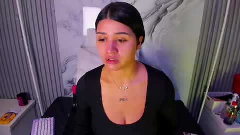 Snapshot of venusowen_ chatting on 11, 5, 2026 Venusowen online show from 11, 5, 2026