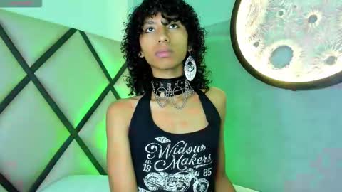 venuss_03 online show from 14, 11, 2025