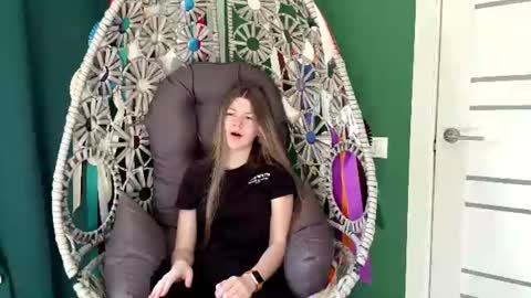 Mila online show from 10, 6, 2026