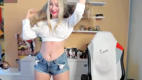 Violetta  online show from 12, 3, 2025