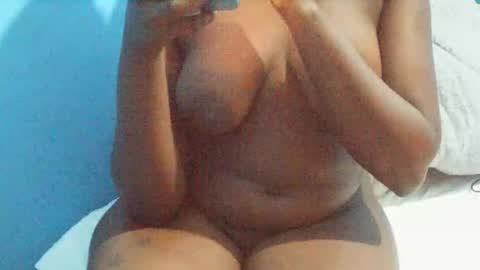 Snapshot of vera_bliss21 chatting on 3, 6, 2026 vera_bliss21 online show from 3, 6, 2026