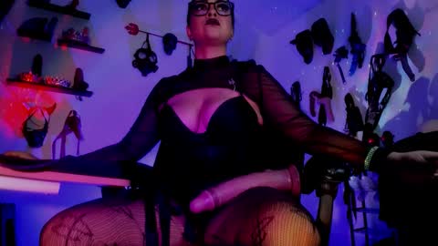mistress VERESSKA ARDILA online show from 22, 12, 2025