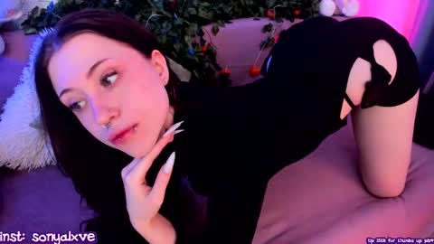 Sonya online show from 19, 2, 2025