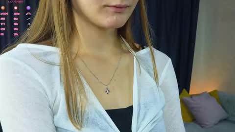 Olivia online show from 8, 11, 2025