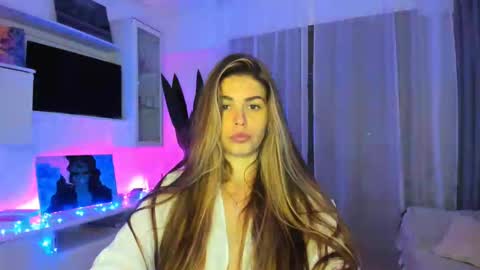 Snapshot of veronarolls chatting on 13, 1, 2025 Lolitalolz online show from 13, 1, 2025