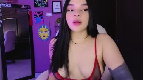 Snapshot of veronica_118 chatting on 7, 10, 2025 veronica_118 online show from 7, 10, 2025