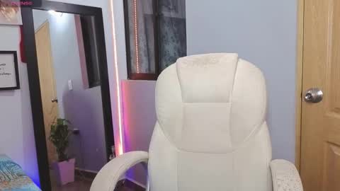 veronica_118 online show from 2, 12, 2025