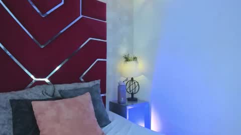 Veronica Olson online show from 6, 1, 2026