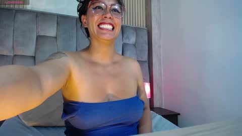 Snapshot of veronica_saenzz1 chatting on 25, 1, 2025 Vero online show from 25, 1, 2025