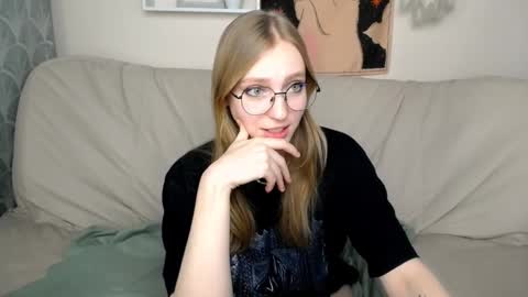 Snapshot of veronicaandersen chatting on 21, 2, 2025 VERONICA online show from 21, 2, 2025