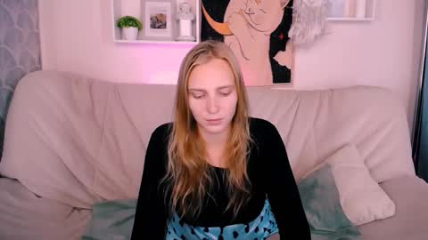 Snapshot of veronicaandersen chatting on 23, 9, 2025 VERONICA online show from 23, 9, 2025
