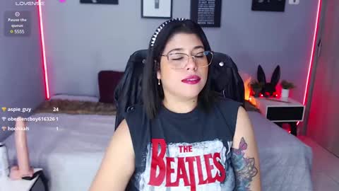 Miss Veronika online show from 5, 3, 2025