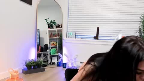 VeronikaVengeance online show from 12, 3, 2025