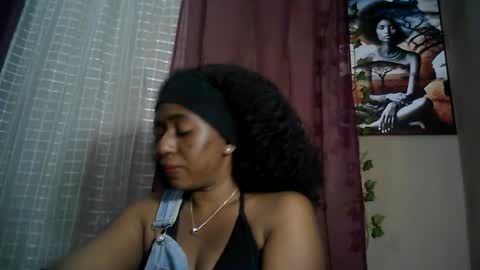 Snapshot of verronique1511 chatting on 25, 7, 2026 verronique1511 online show from 25, 7, 2026