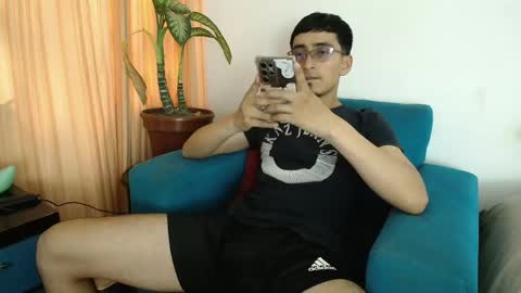 versatileguuy online show from 16, 4, 2026