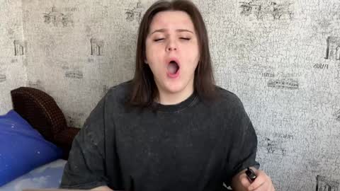 Karina followed me bb online show from 16, 1, 2025