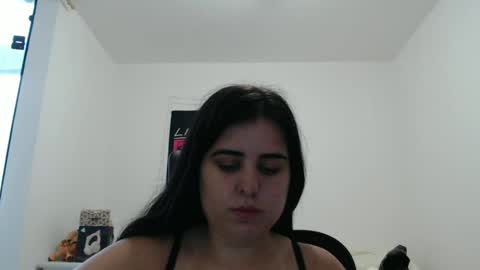 Snapshot of veruca99 chatting on 2, 11, 2025 veruca99 online show from 2, 11, 2025