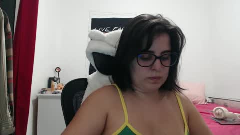 Snapshot of veruca99 chatting on 25, 4, 2026 veruca99 online show from 25, 4, 2026
