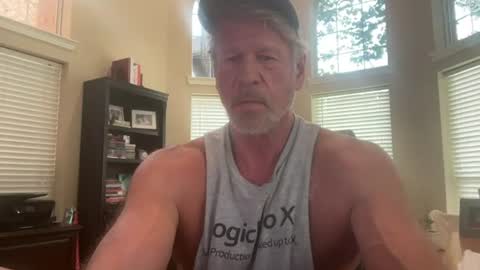 Snapshot of vervalas1 chatting on 6, 8, 2026 Vervalas online show from 6, 8, 2026