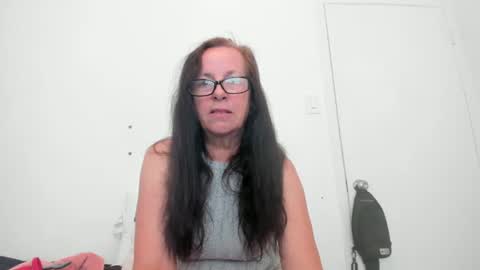Snapshot of verysassypeachgoddess chatting on 26, 5, 2026 verysassypeachgoddess online show from 26, 5, 2026