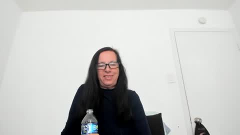Snapshot of verysassypeachgoddess chatting on 4, 6, 2026 verysassypeachgoddess online show from 4, 6, 2026