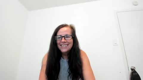 Snapshot of verysassypeachgoddess chatting on 3, 7, 2026 verysassypeachgoddess online show from 3, 7, 2026