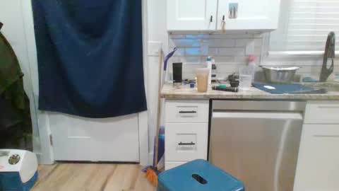 verysmallpeni online show from 6, 2, 2025