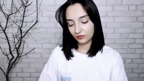 Ana online show from 6, 3, 2025