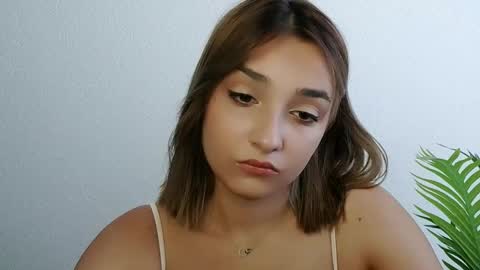 Snapshot of veryveryshygirl chatting on 8, 6, 2026 Ana online show from 8, 6, 2026
