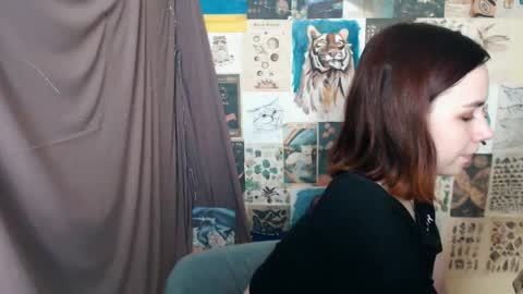 veryveryvery_shy online show from 31, 1, 2025