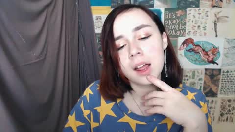 veryveryvery_shy online show from 4, 2, 2025