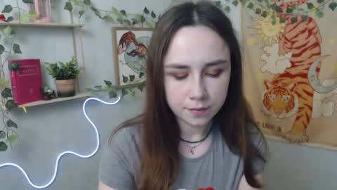 veryveryvery_shy online show from 11, 4, 2026