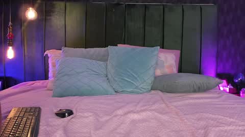 Sthefanny online show from 15, 12, 2024