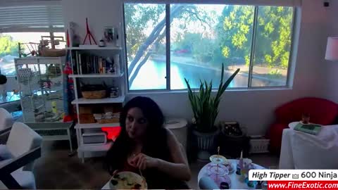 vesafine online show from 7, 12, 2024