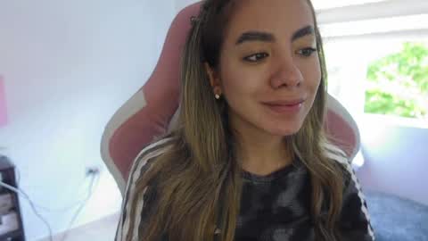 Sofa  online show from 4, 4, 2026