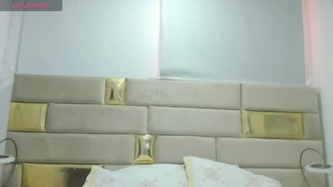 Snapshot of vianca_vidal chatting on 15, 4, 2026 Vianca Vidal online show from 15, 4, 2026