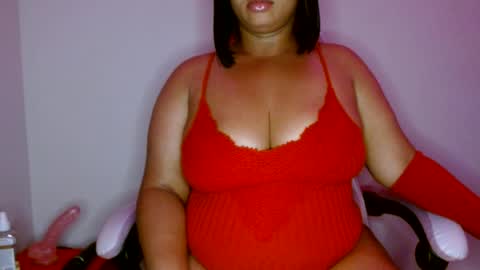 Snapshot of vibe_xxxo chatting on 15, 6, 2026 vibe_xxxo online show from 15, 6, 2026