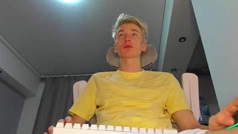 vibemygirl online show from 15, 10, 2025